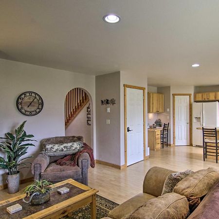 Airy Emigrant Townhome With Sweeping Mtn Views! ภายนอก รูปภาพ
