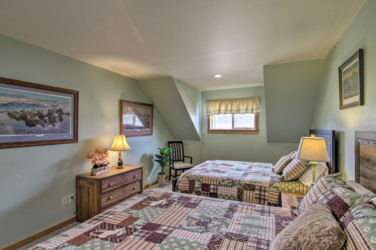 Airy Emigrant Townhome With Sweeping Mtn Views! ภายนอก รูปภาพ
